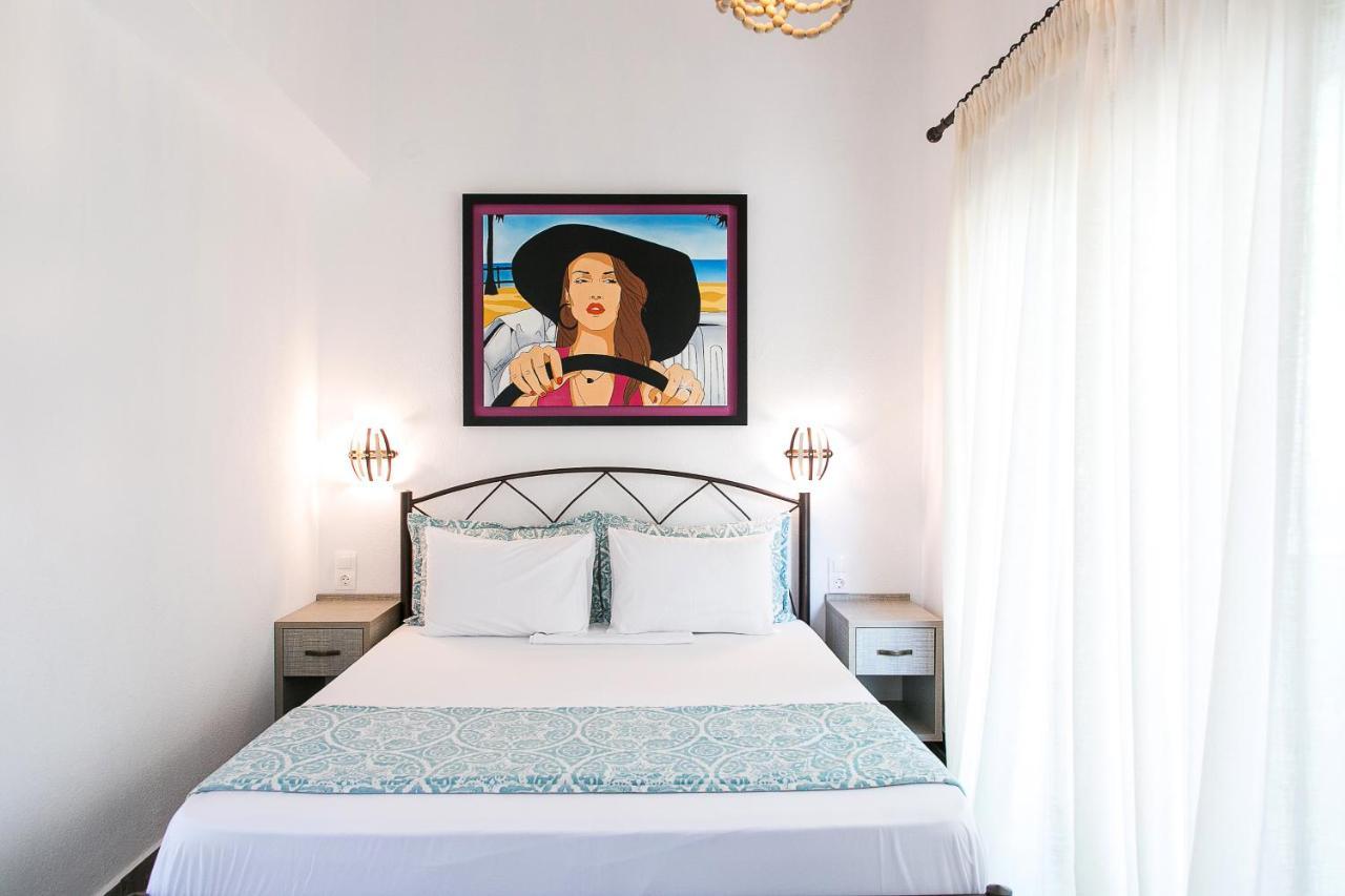 Alexandros Hotel Apartments Вурвуру Екстериор снимка